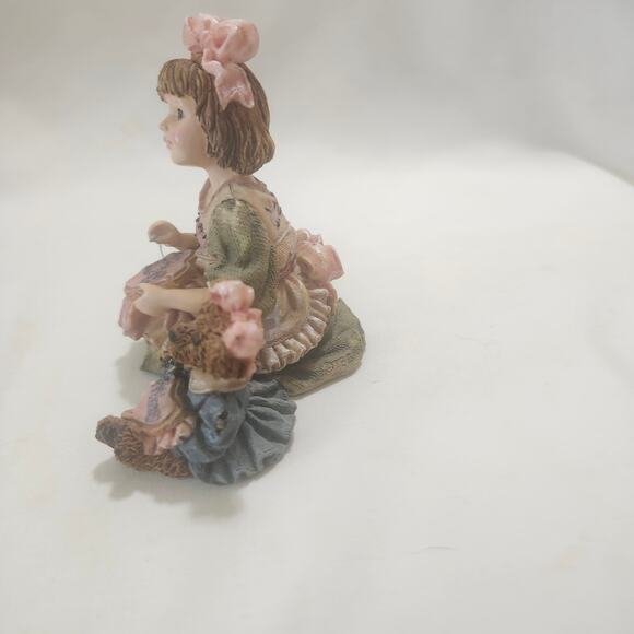 Alyssa with Caroline A Stitch in Time Yesterdays Child Boyds Collection HB - Picture 4 of 7